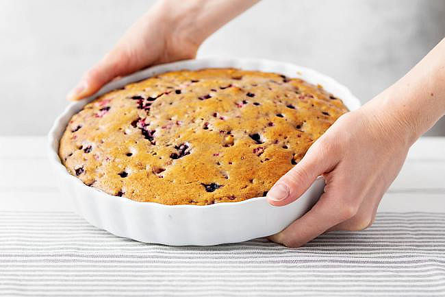 ilustrační obrázek: celozrnná bublanina s lesním ovocem